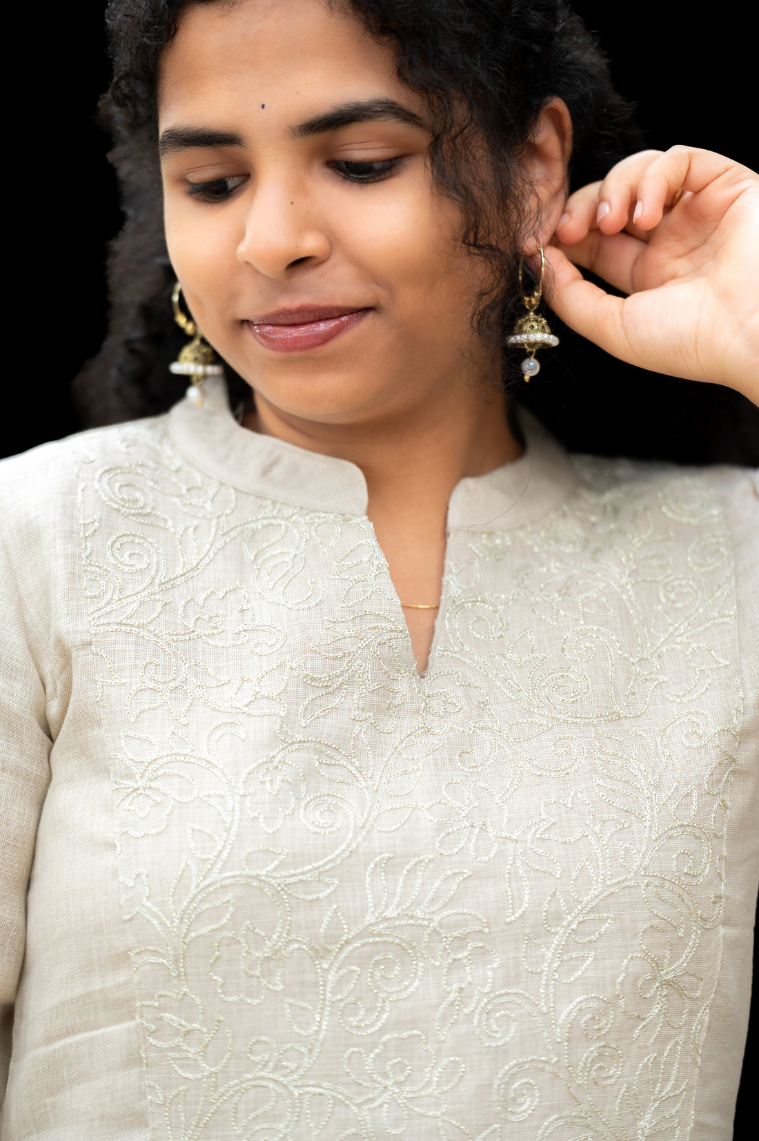 ✨Ivory Grace Embroidered Kurti