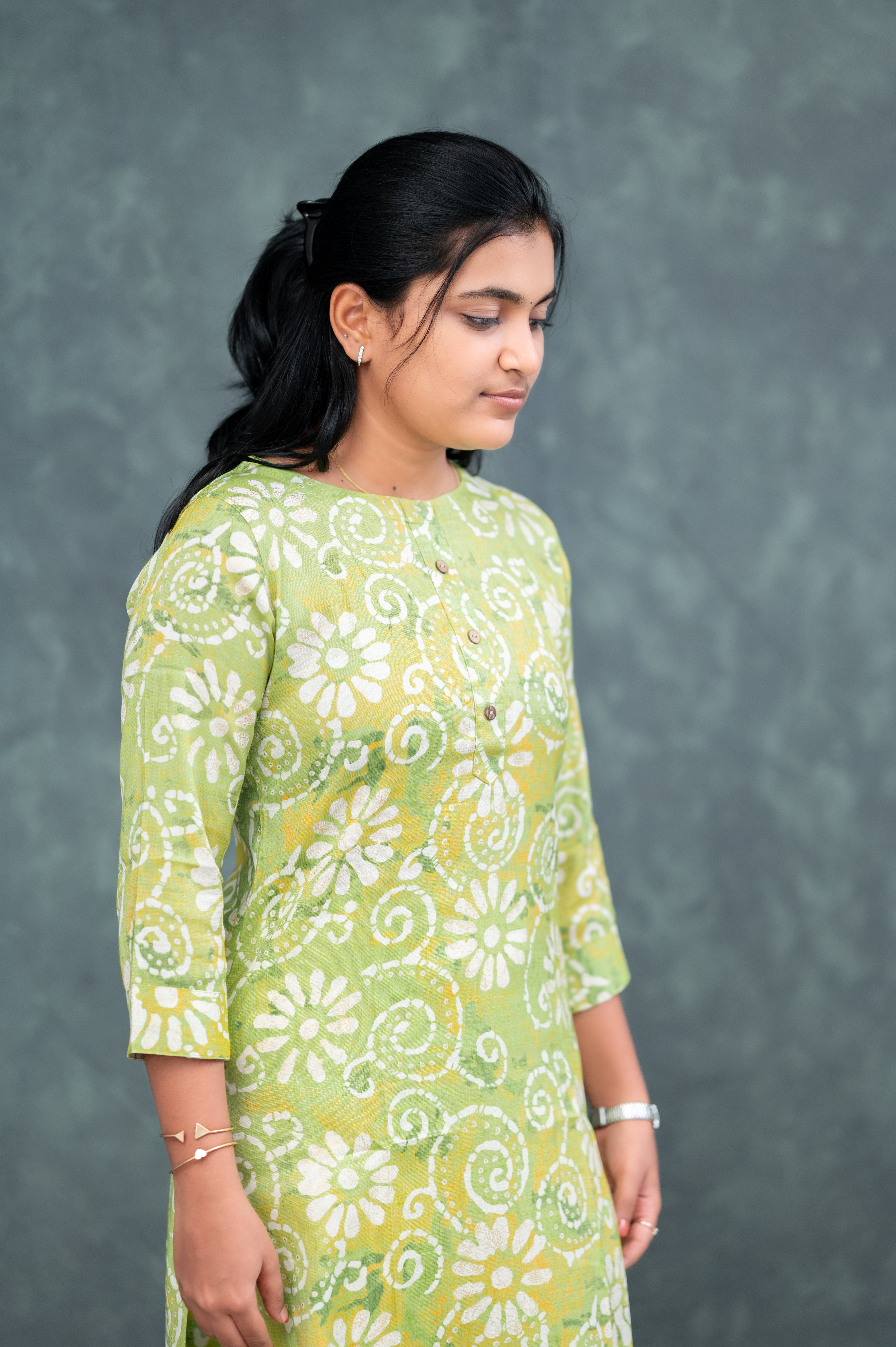 💚  “Lime Swirl Serenity” Kurti
