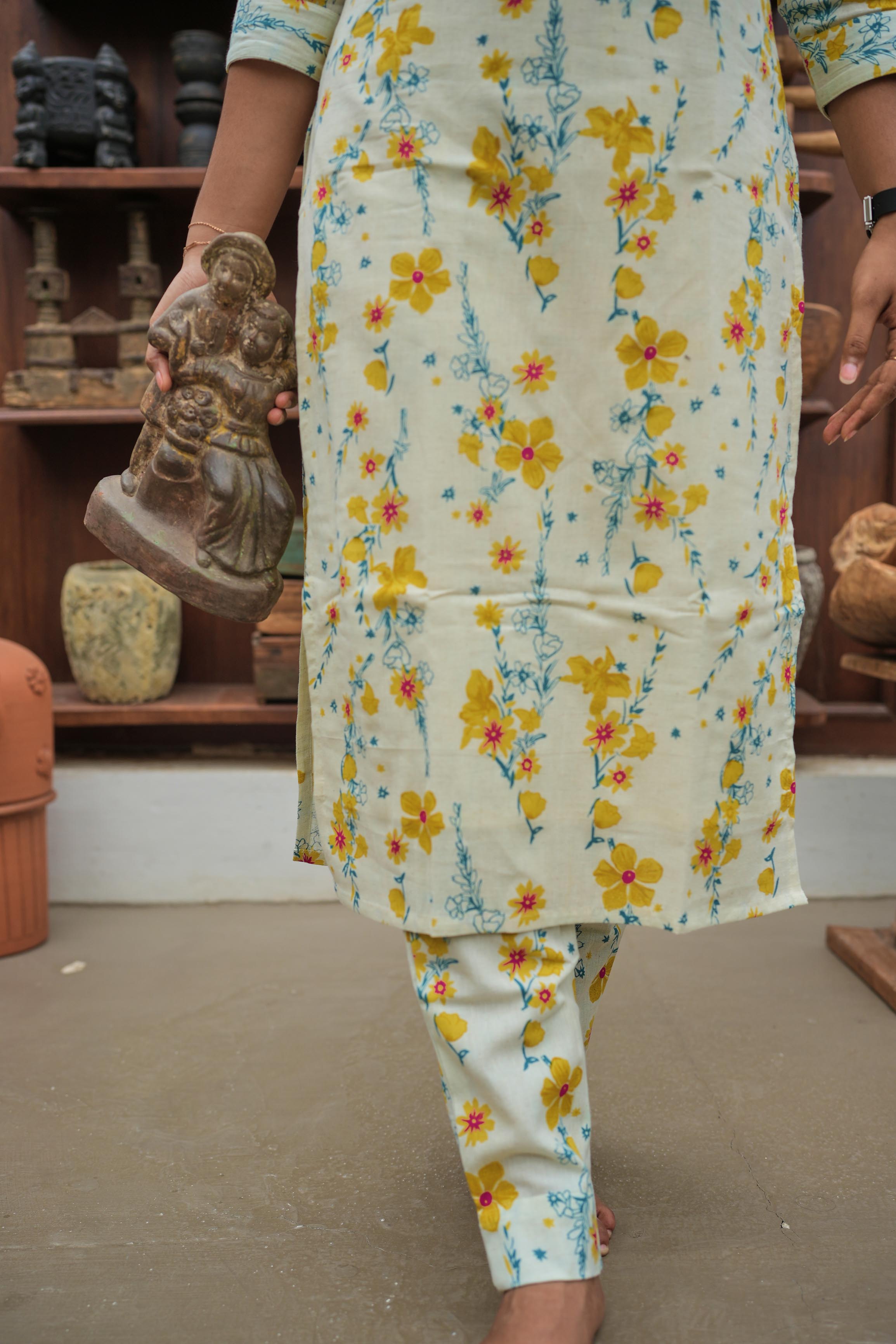 "🌼Sunlit Bloom Cotton Kurti set"