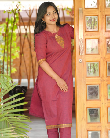 ✨Classic Straight-Cut Kurti with Ethnic Yoke Design