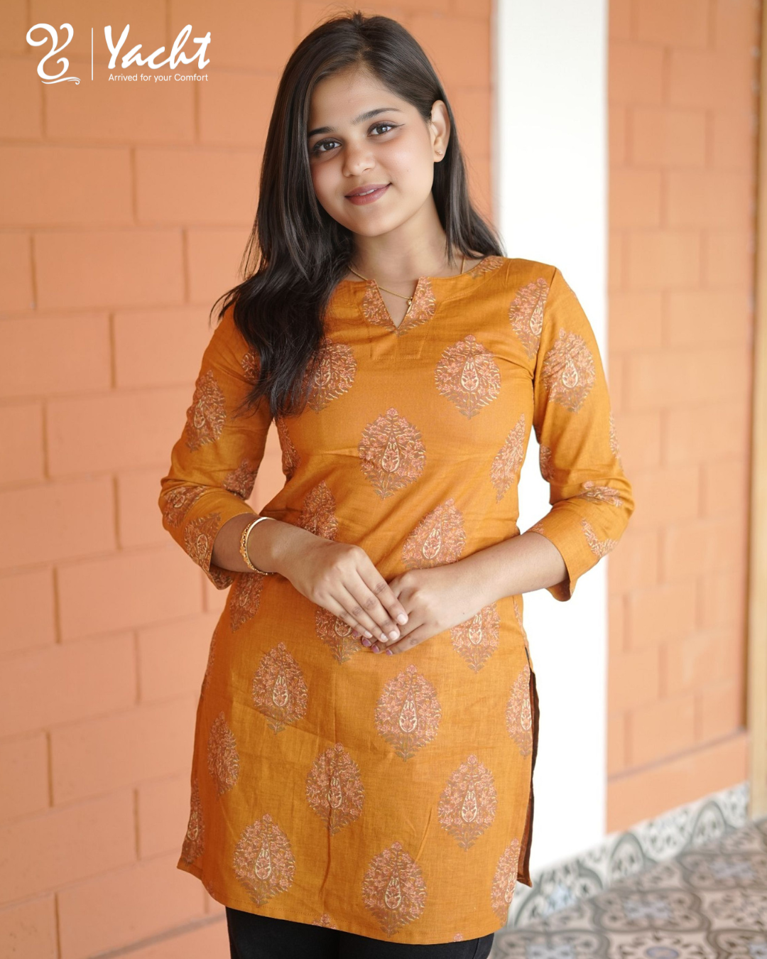 ✨ Golden Paisley Glow Kurti ✨