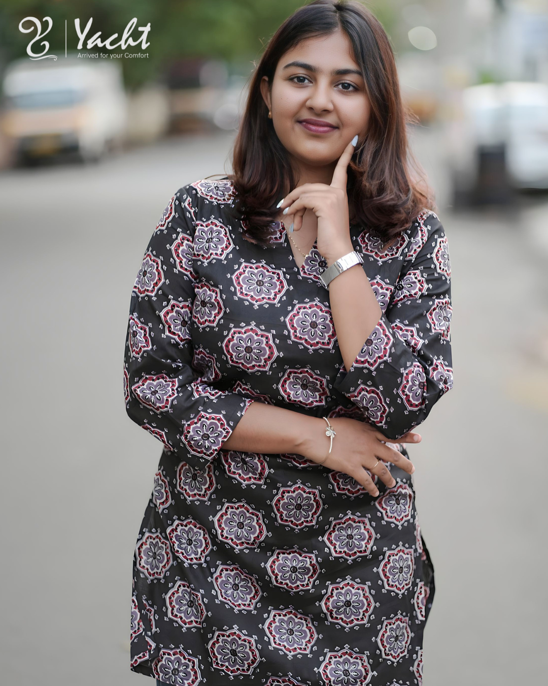 🌸Midnight Bloom Side-Slit Kurti