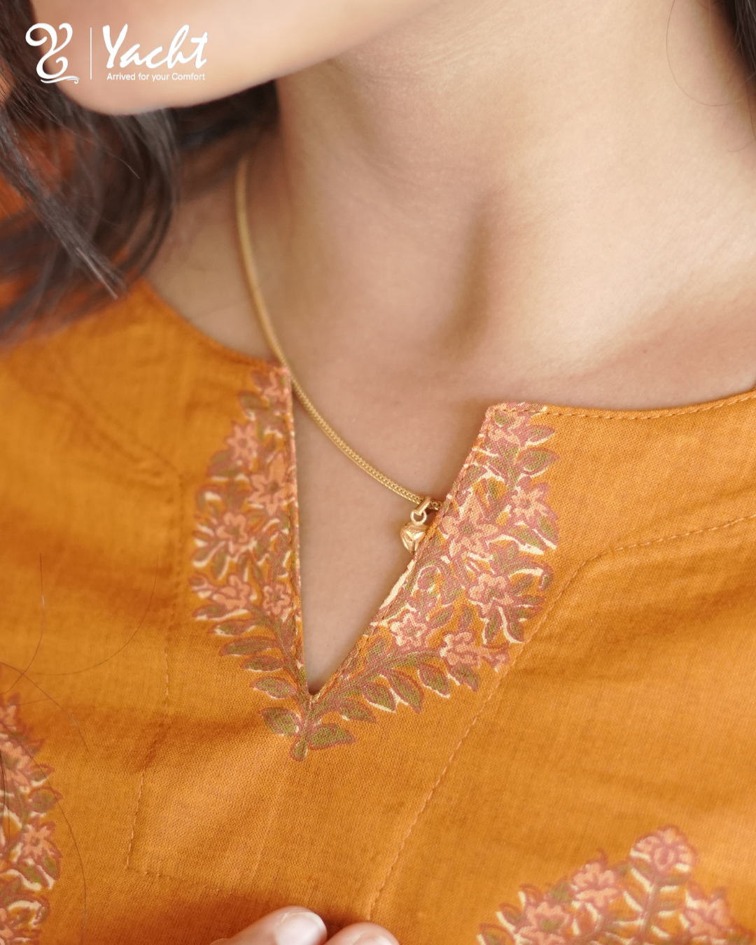 ✨ Golden Paisley Glow Kurti ✨
