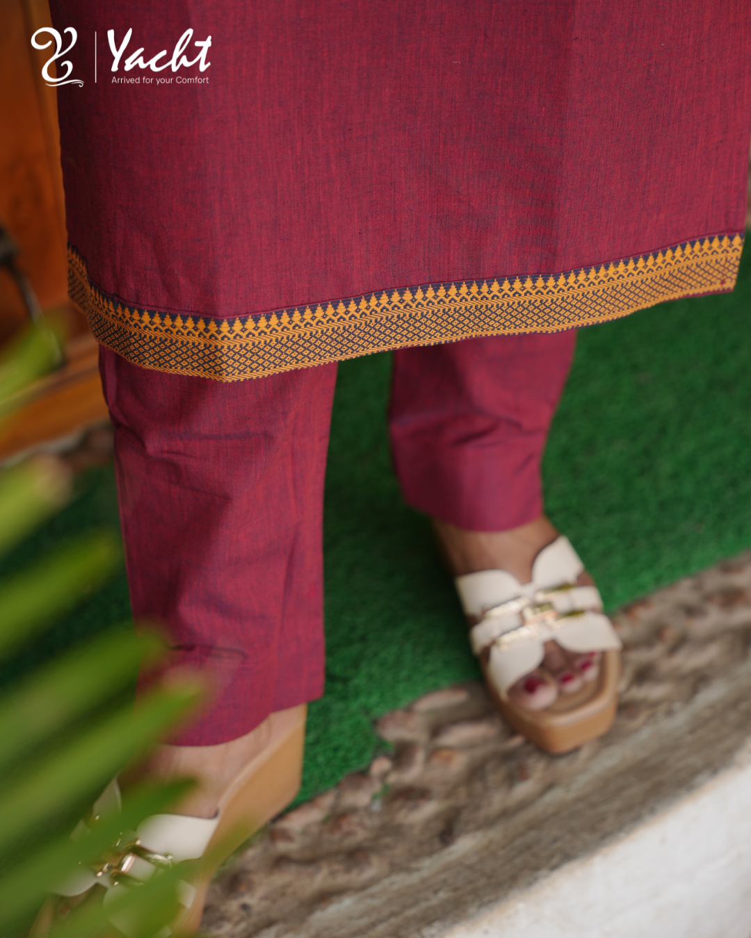 ✨Classic Straight-Cut Kurti with Ethnic Yoke Design