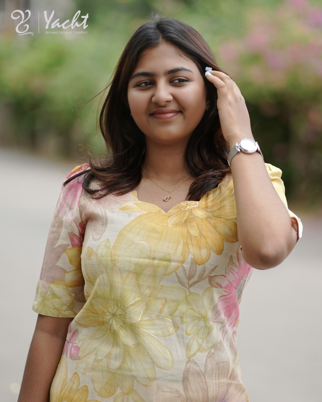 ✨ Golden Petal Glow Kurti