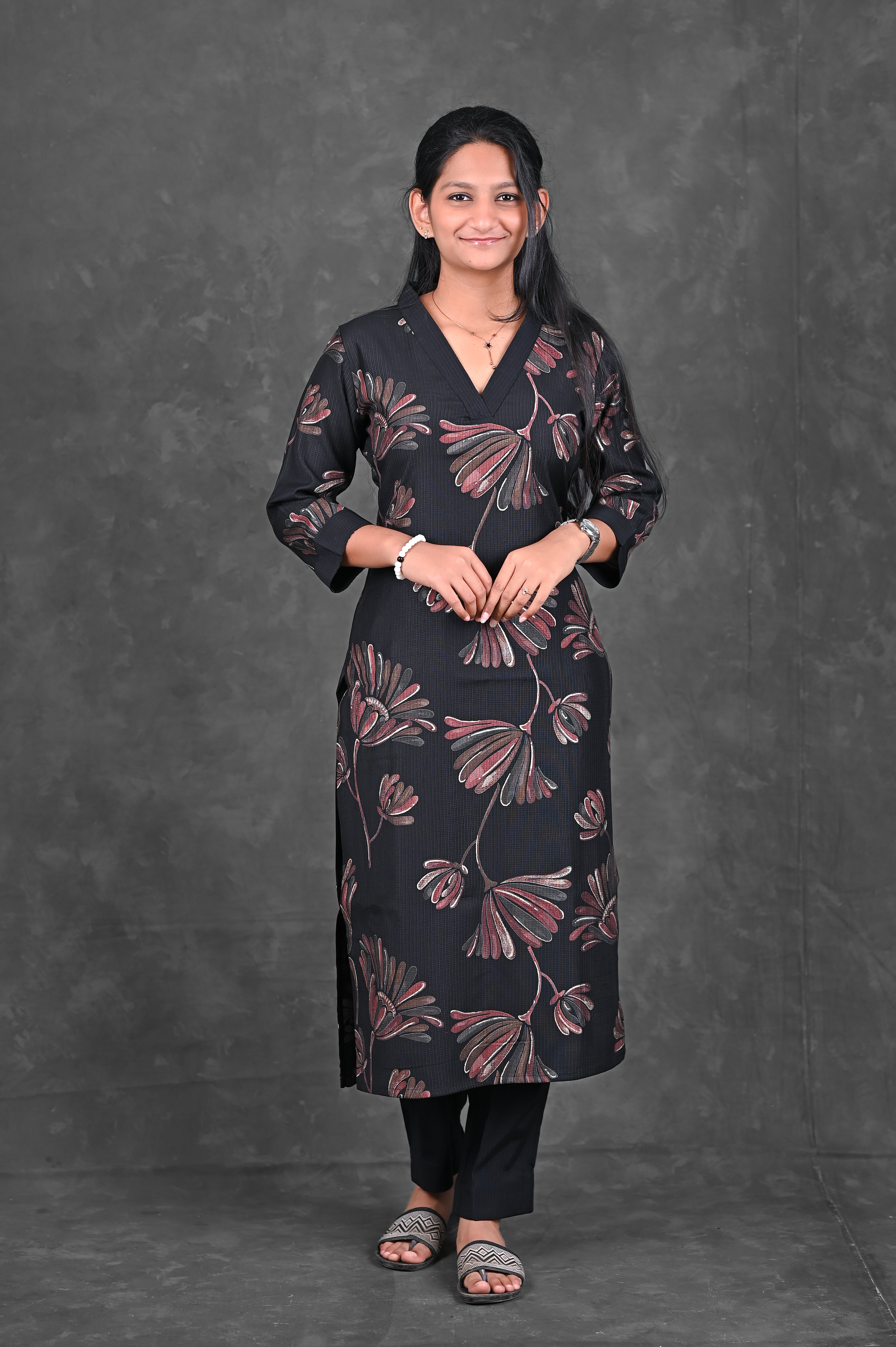 🌙🖤Midnight Bloom Straight Kurti Set