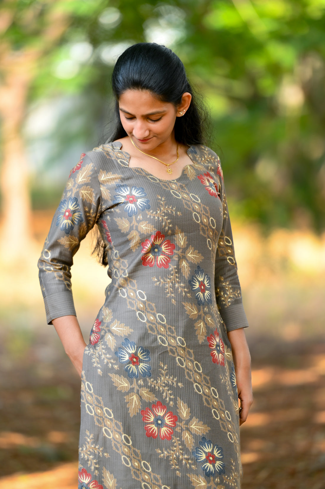 🤎Midnight Bloom Elegance Kurti Set