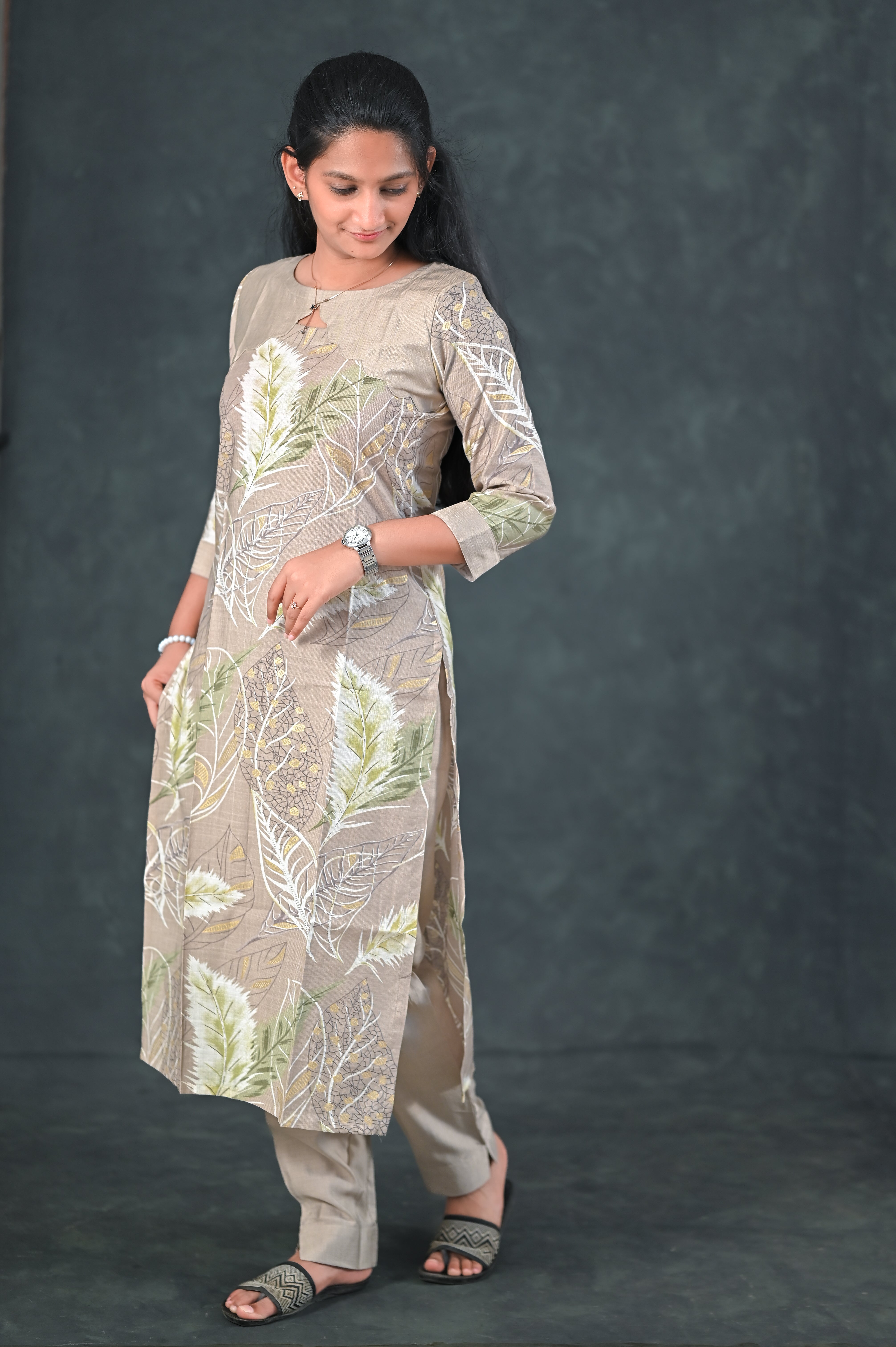 🍃 Olive Leaf Straight Kurti Set