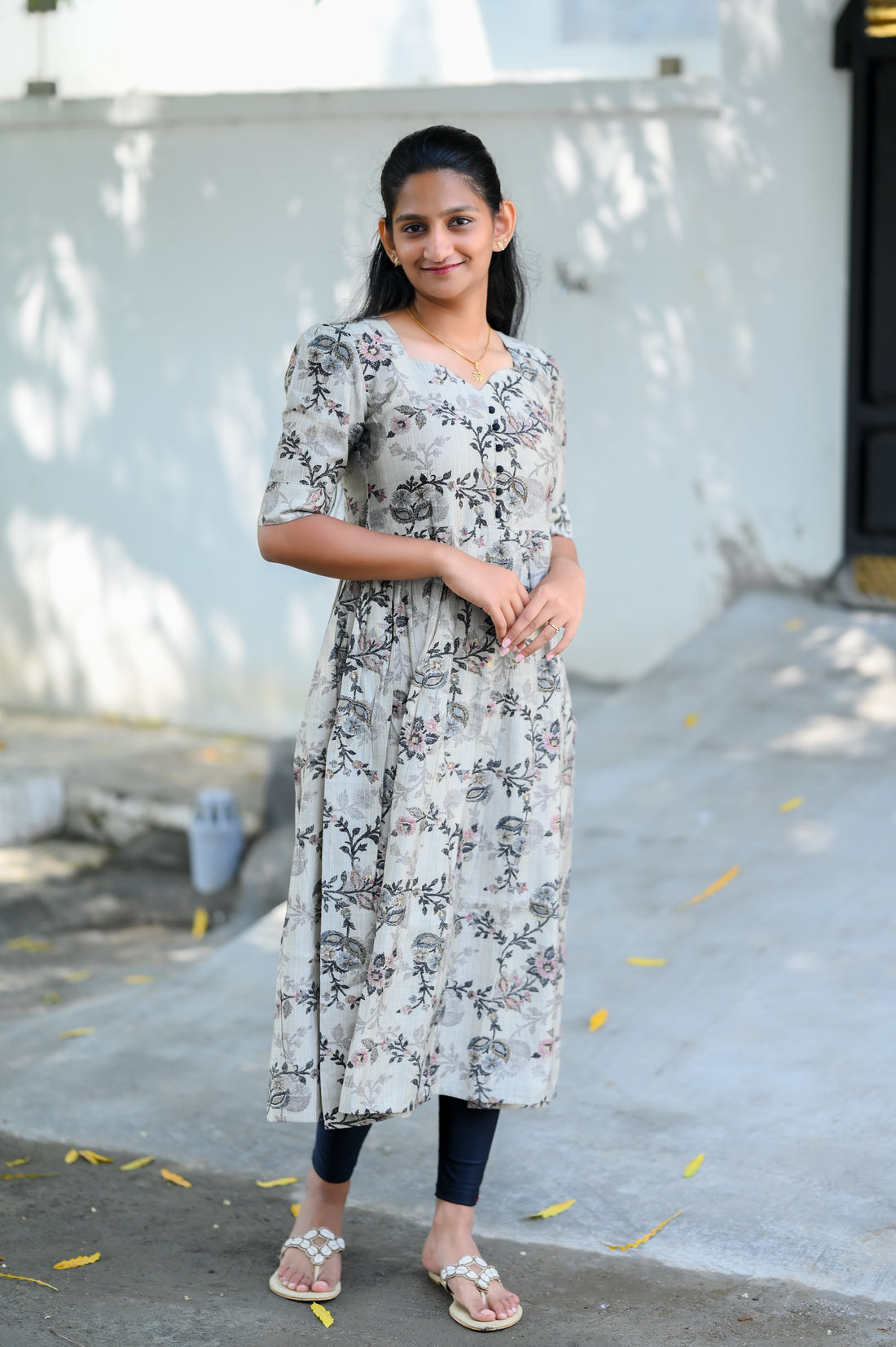 🖤Ivory Garden nyra cut