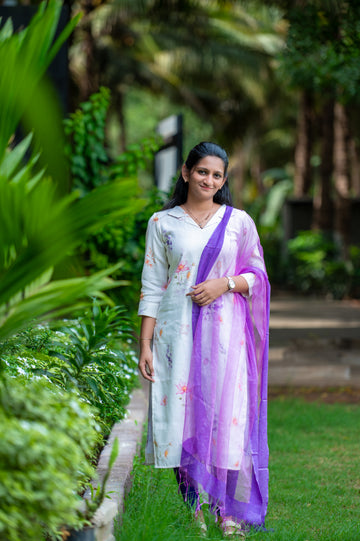 🌷White Tulip petals