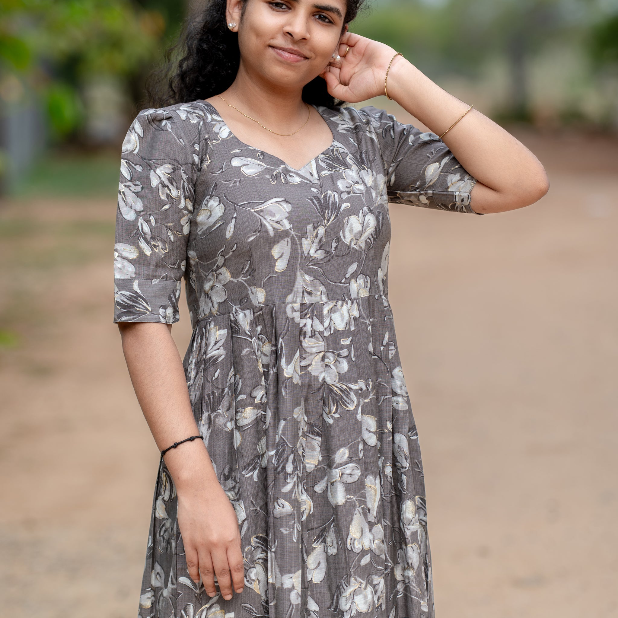 👚 Misty Bloom Floral Midi Kurta