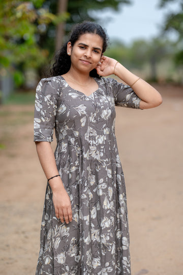 👚 Misty Bloom Floral Midi Kurta