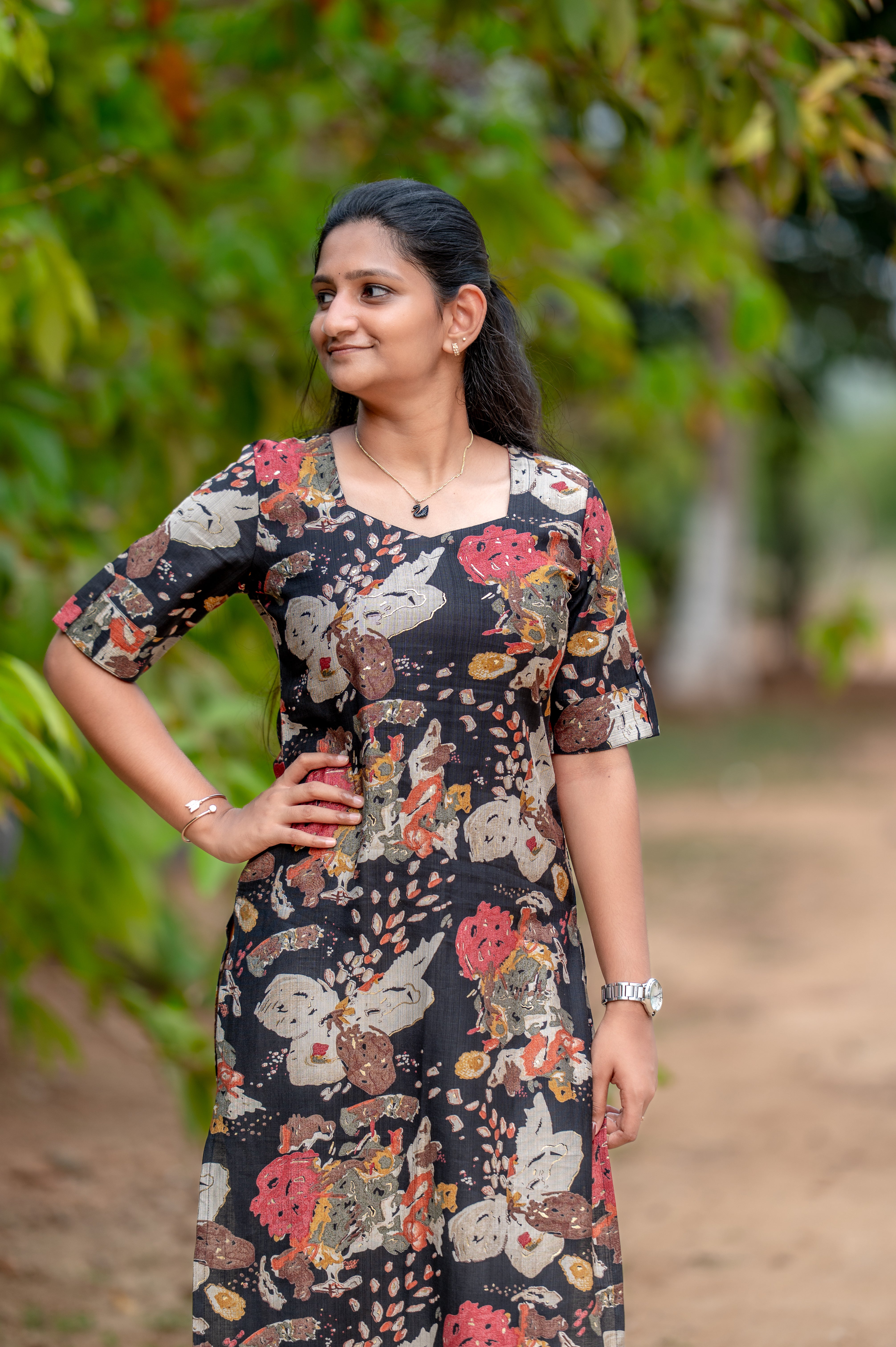🌺🖤Midnight Bloom Floral Kurti