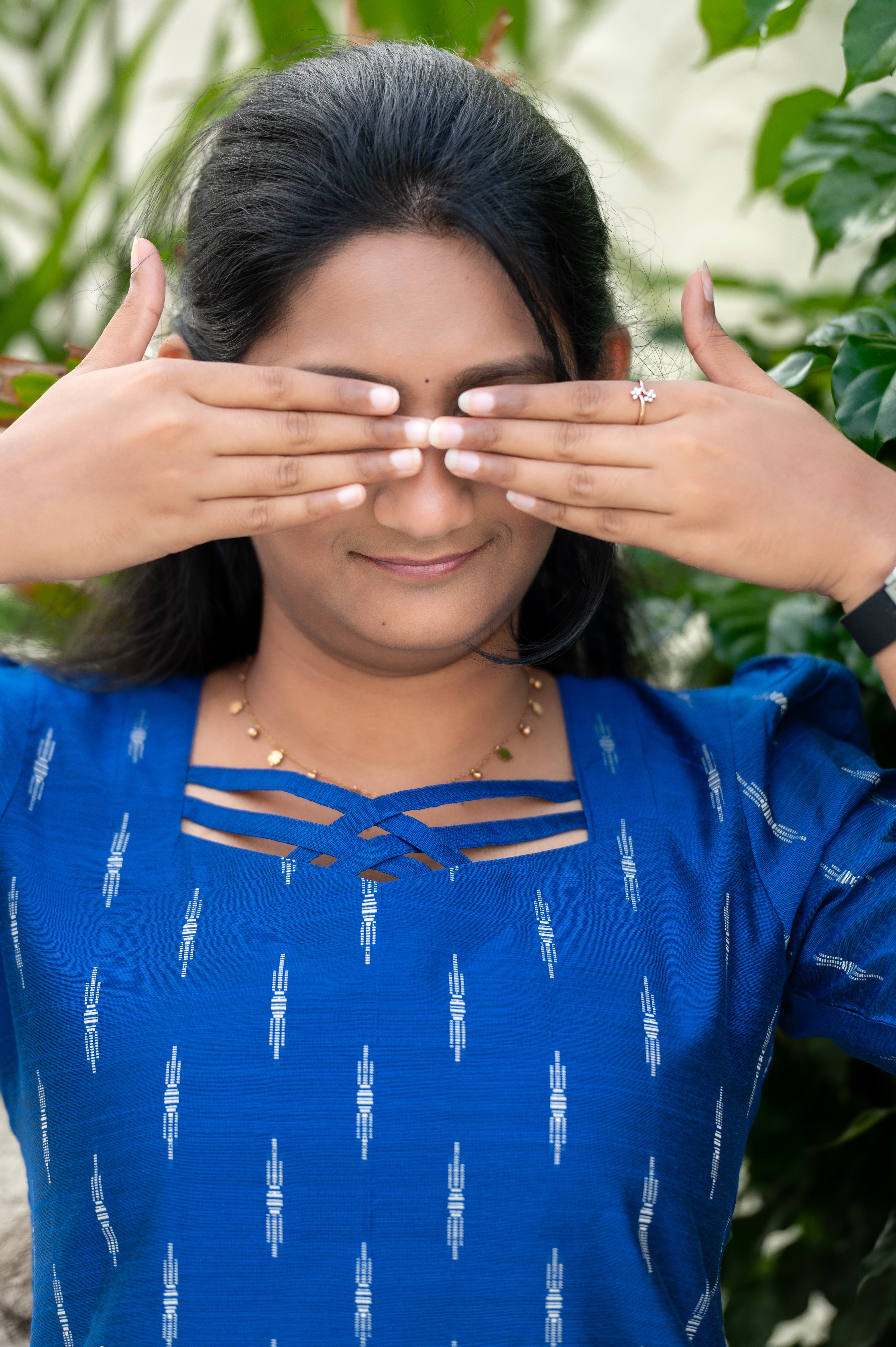 💙 Royal Blue Ikat-Printed Straight Kurti with Designer Neck Detail