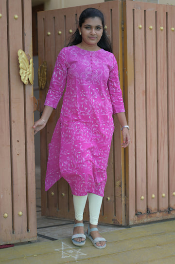 Rangvalli Blossom Slit Kurti 1925