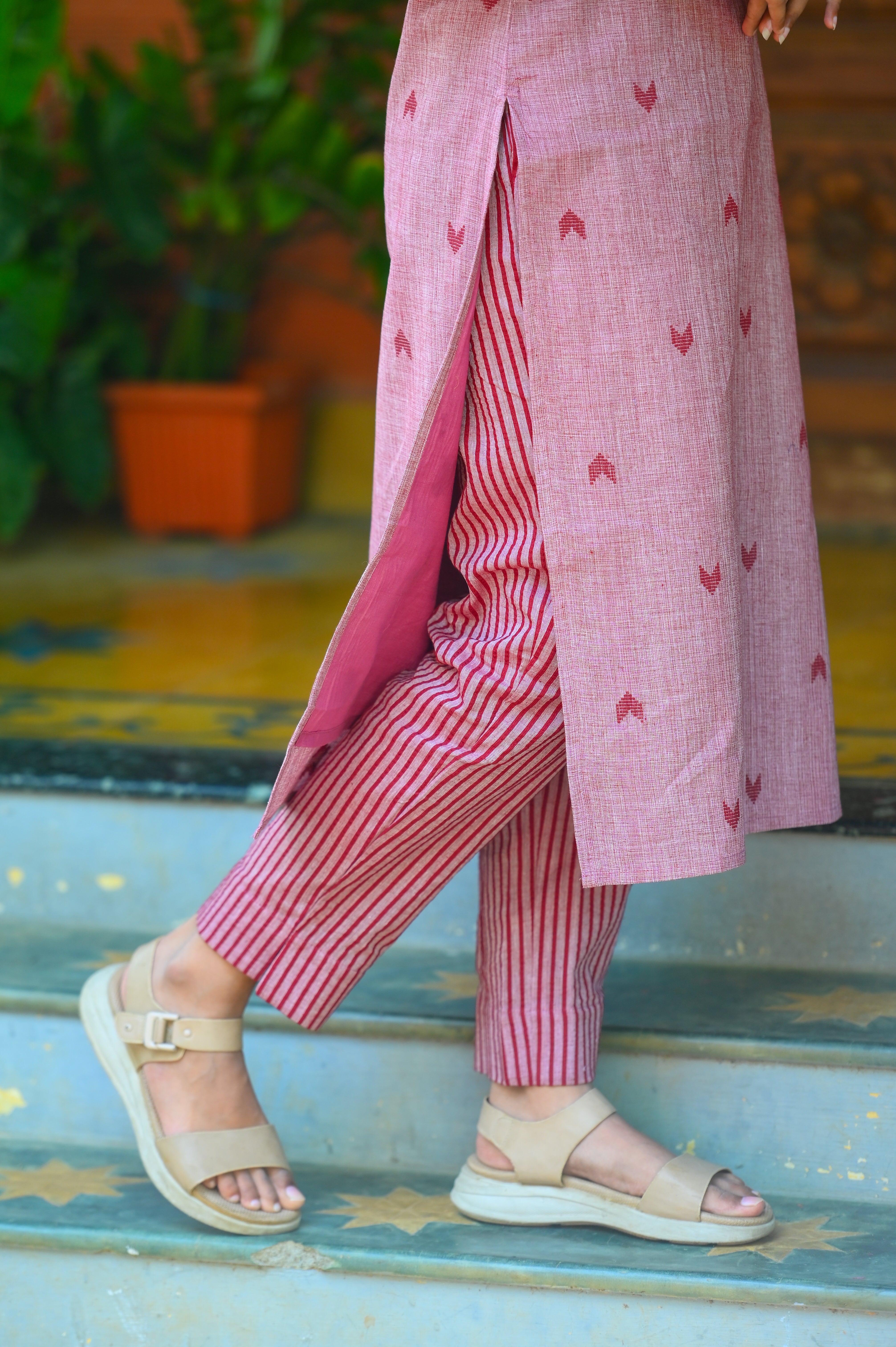 ♥️Blush Stripes Motif Kurti Set