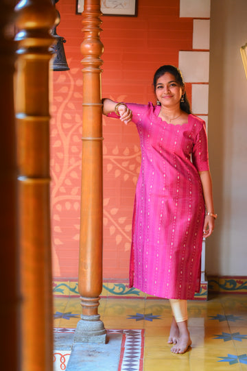 🌺 Ruhani Pink Raw Silk Kurti