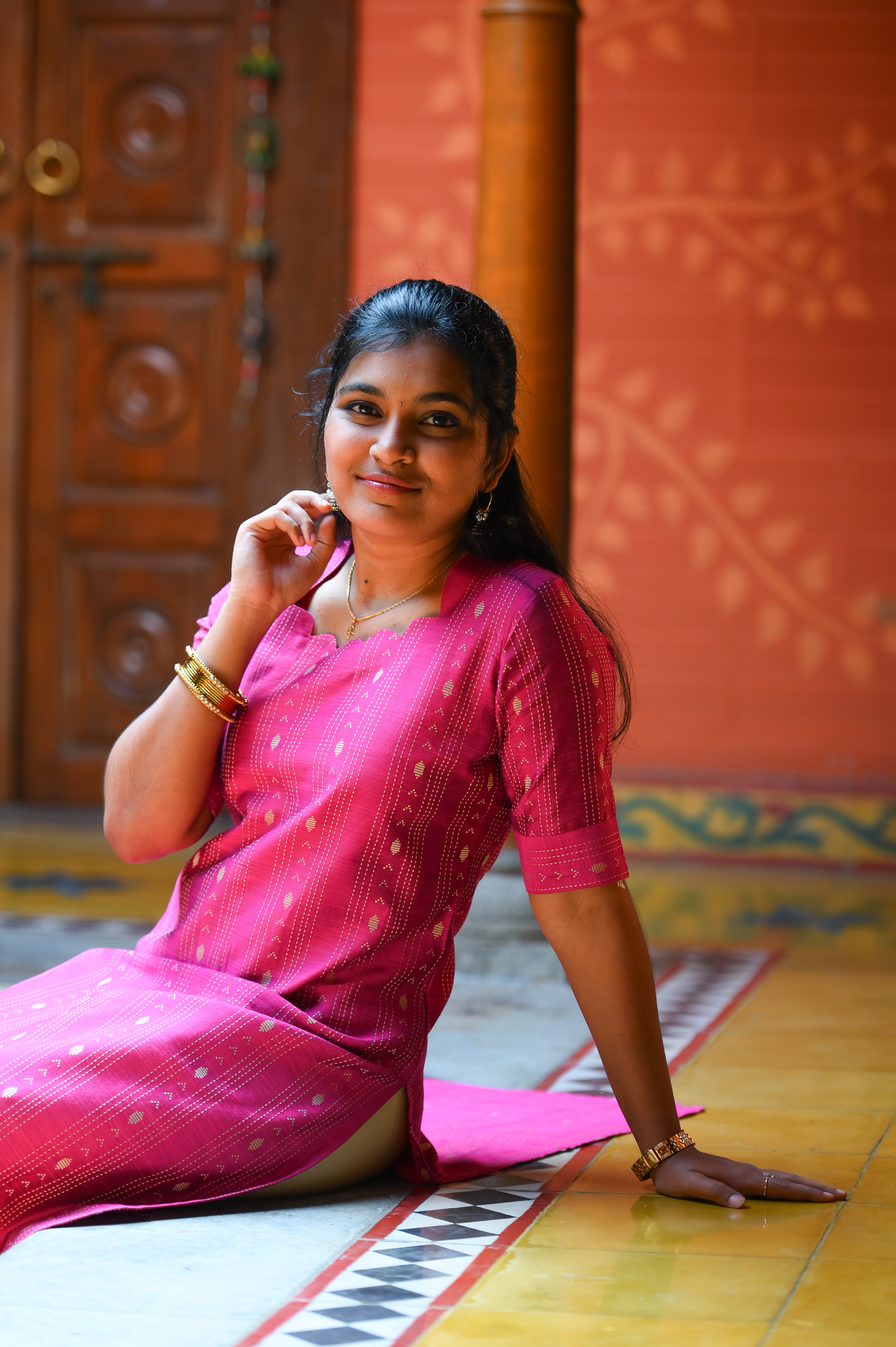 🌺 Ruhani Pink Raw Silk Kurti