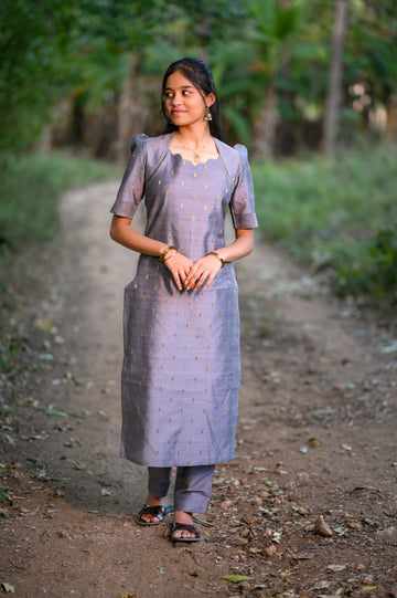 🤍✨Silver Mist Raw Silk Kurti