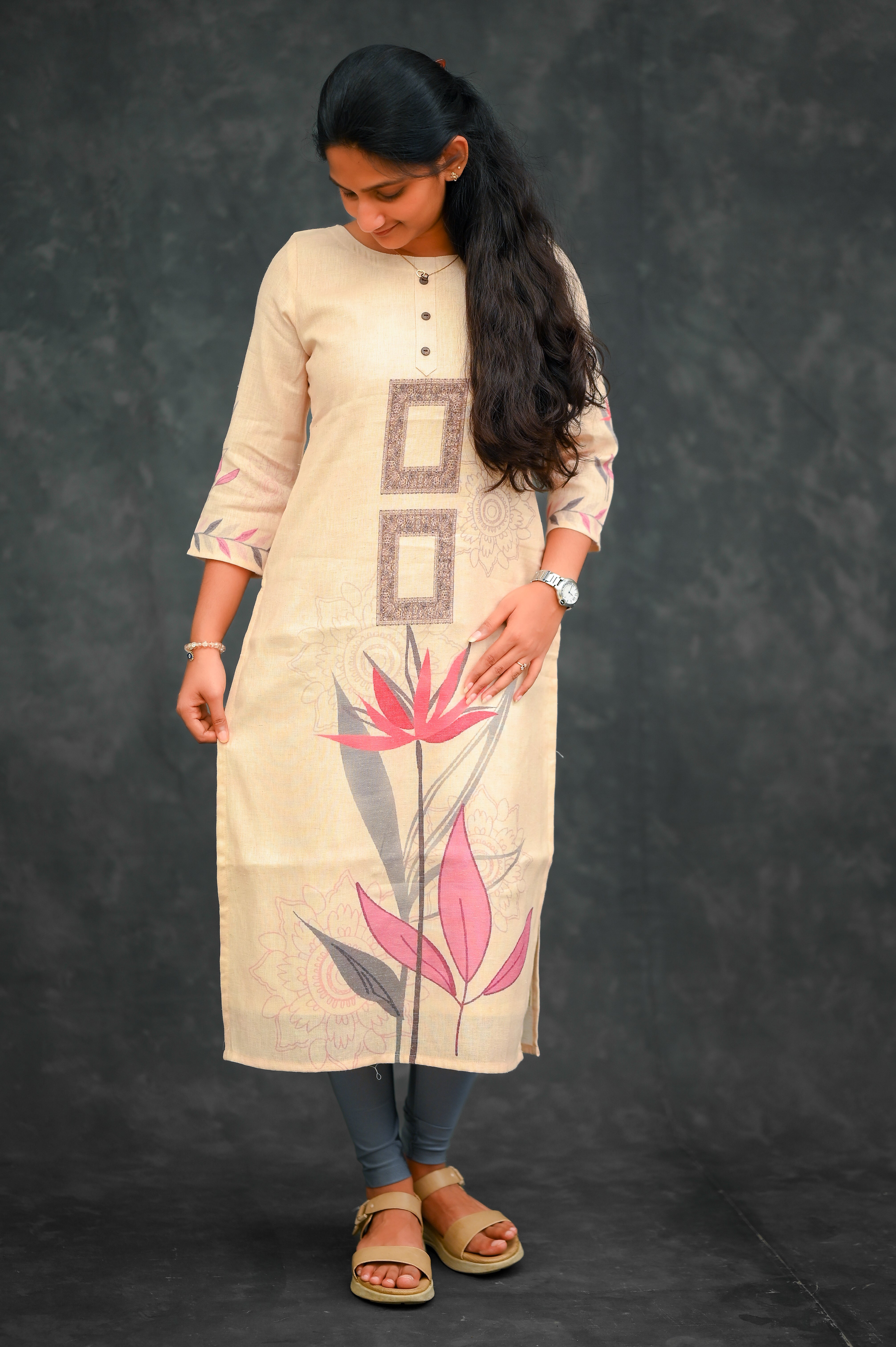 🌾 Sand Bloom Straight Kurti