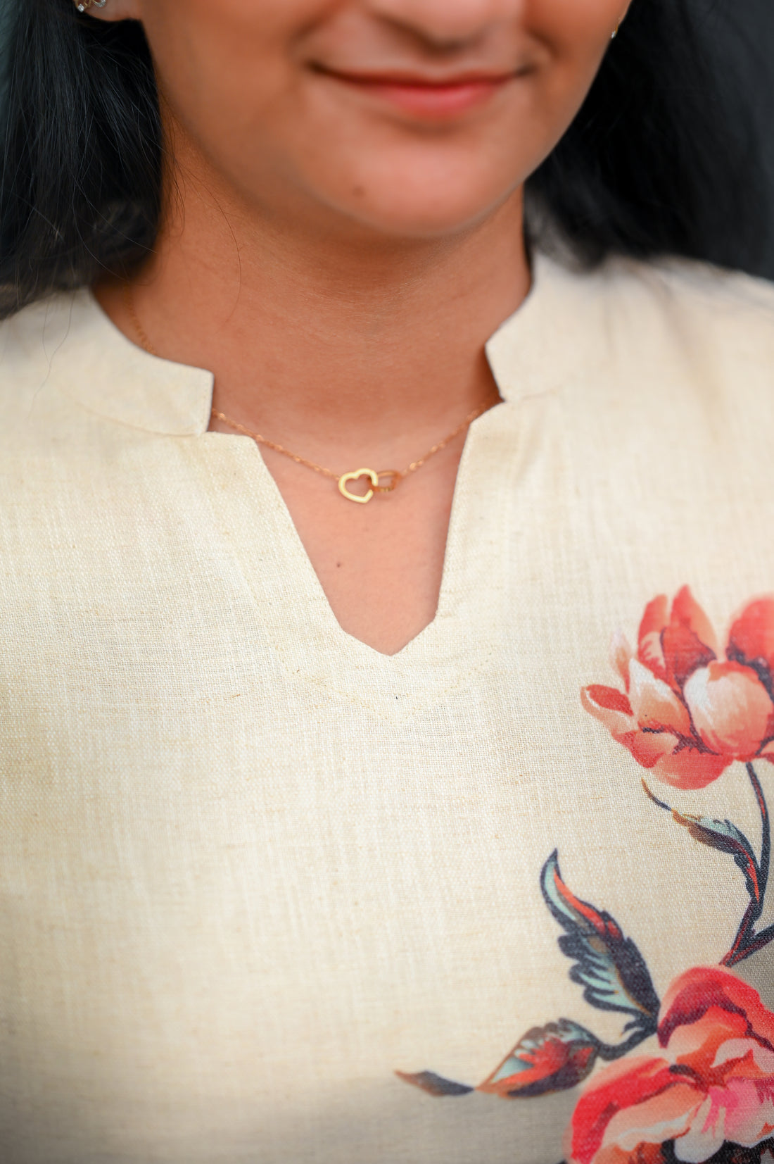 🌸 Ivory Rose Straight Kurti