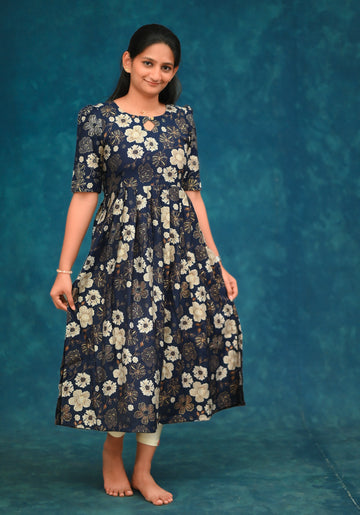 🌙 Midnight Bloom Nyra cut maxi