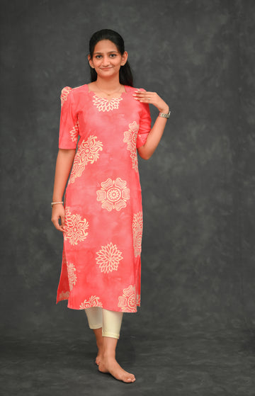🌺 Coral Charm Straight Kurti