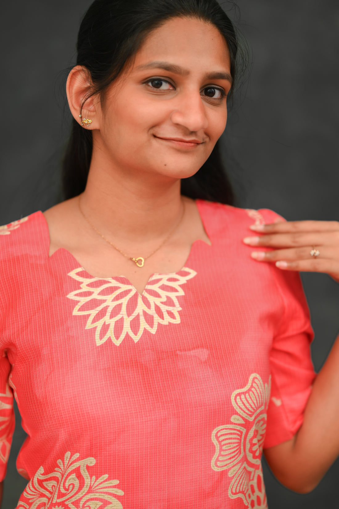 🌺 Coral Charm Straight Kurti