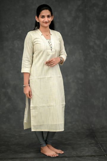 🤍Classic Straight-cut kurti
