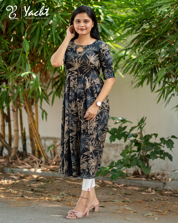 🖤Classic Black Flared MAXI