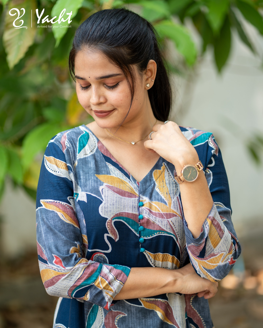 🌿“Midnight Leaf Flow A-Line Kurti”