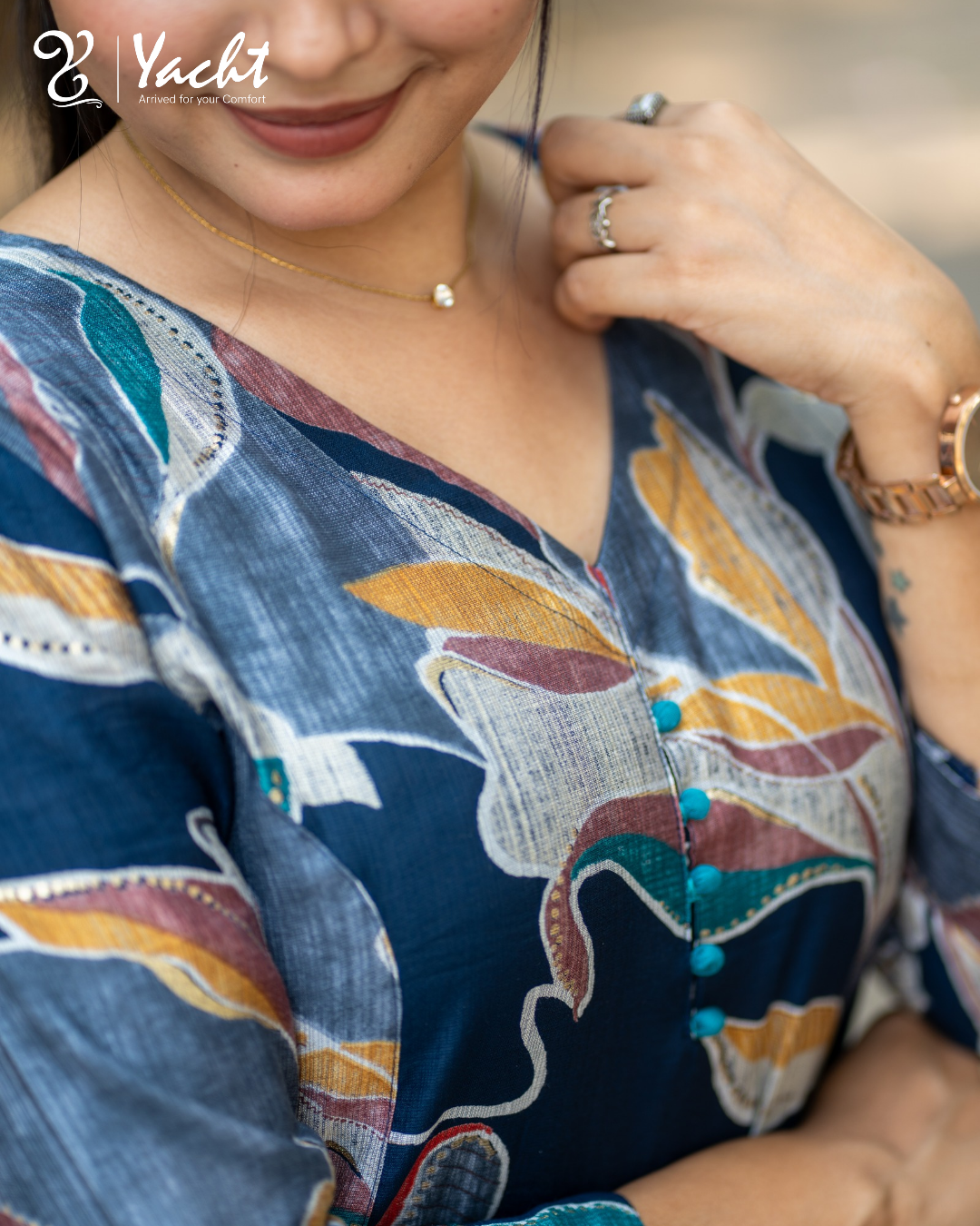 🌿“Midnight Leaf Flow A-Line Kurti”