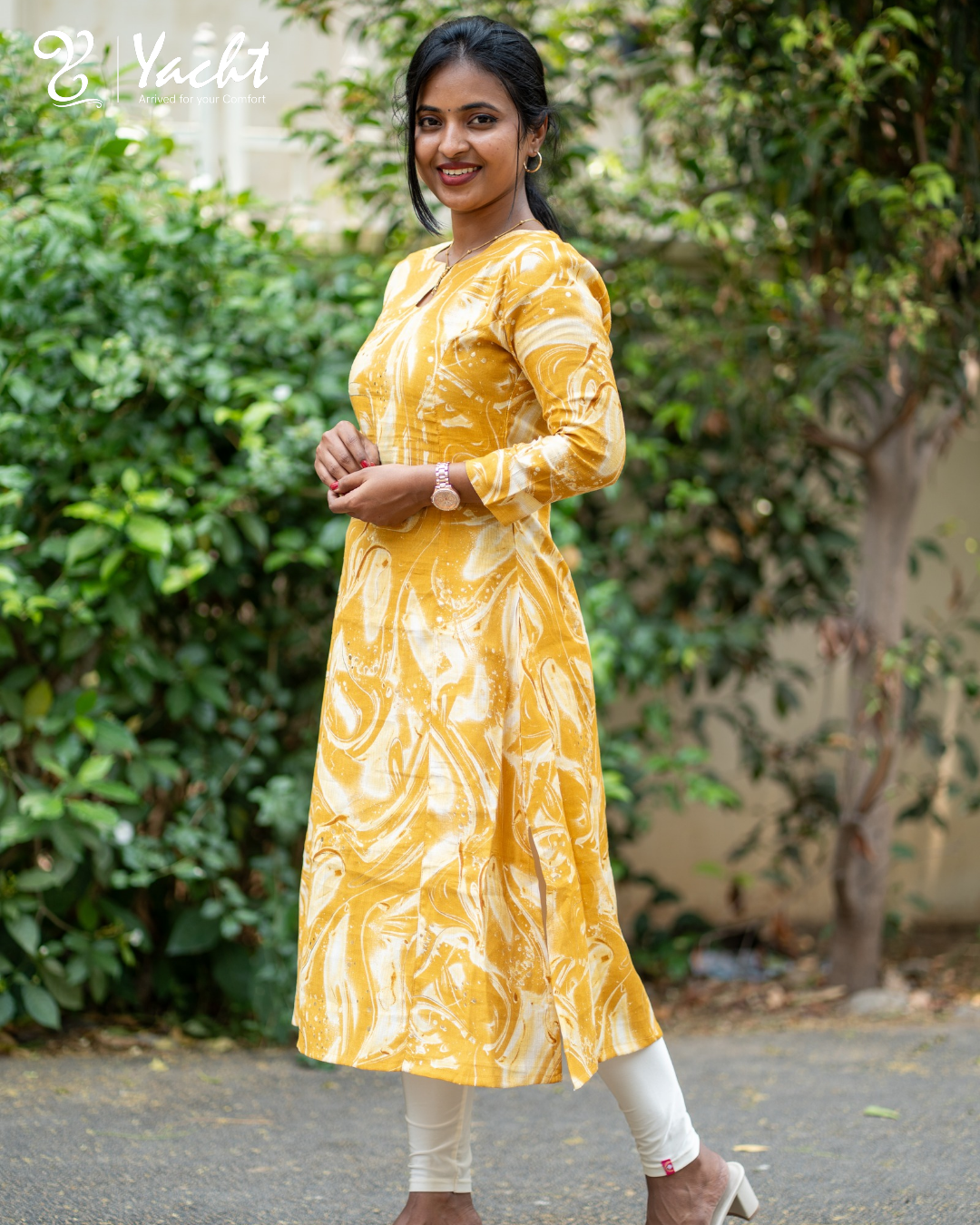 🌼“Golden Aura Marble Aline Kurti”