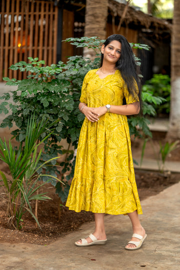 🌼✨Golden Glow Flared Kurti
