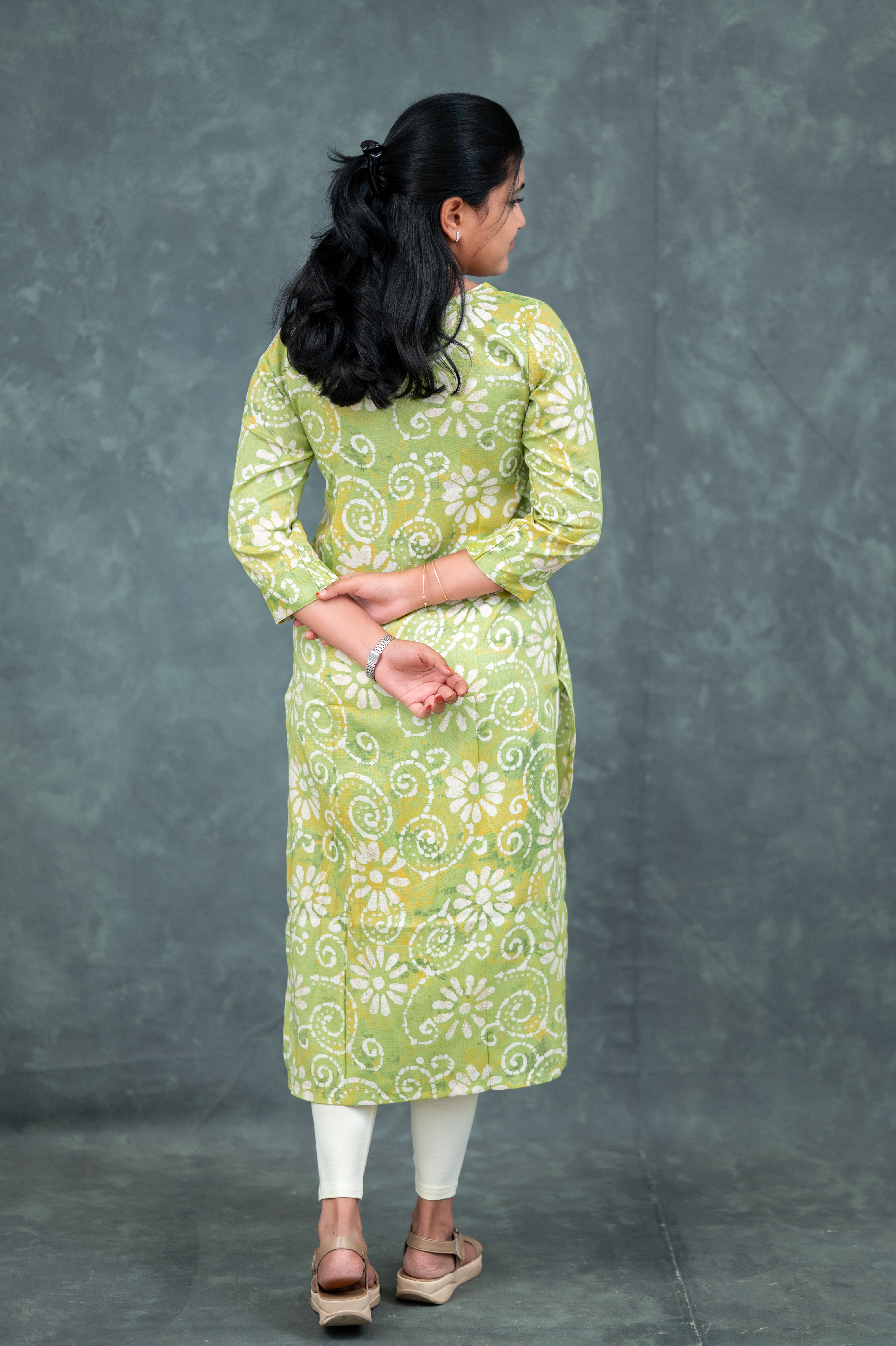 💚  “Lime Swirl Serenity” Kurti