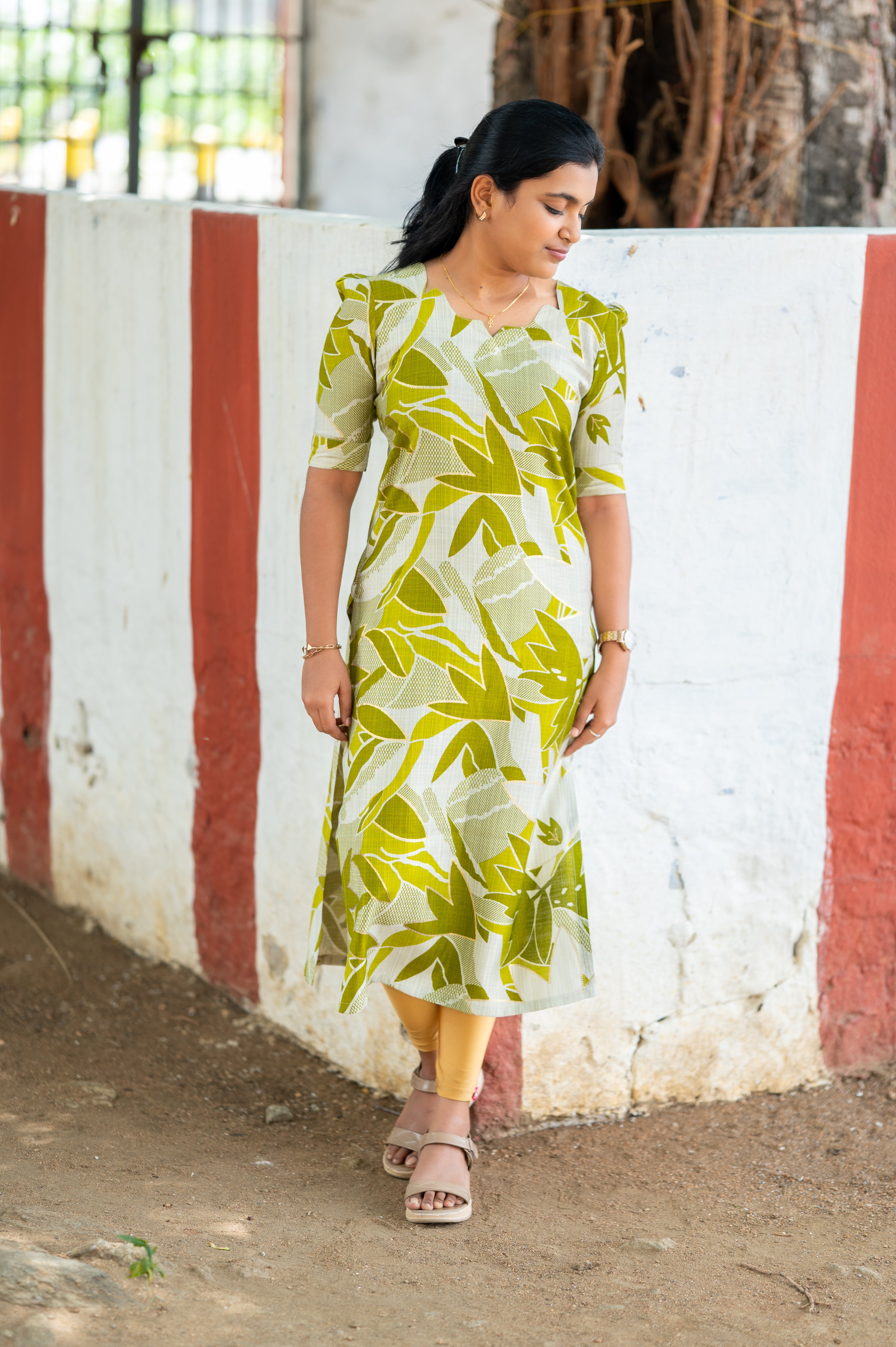 🍏"Green apple Olive Kurti "