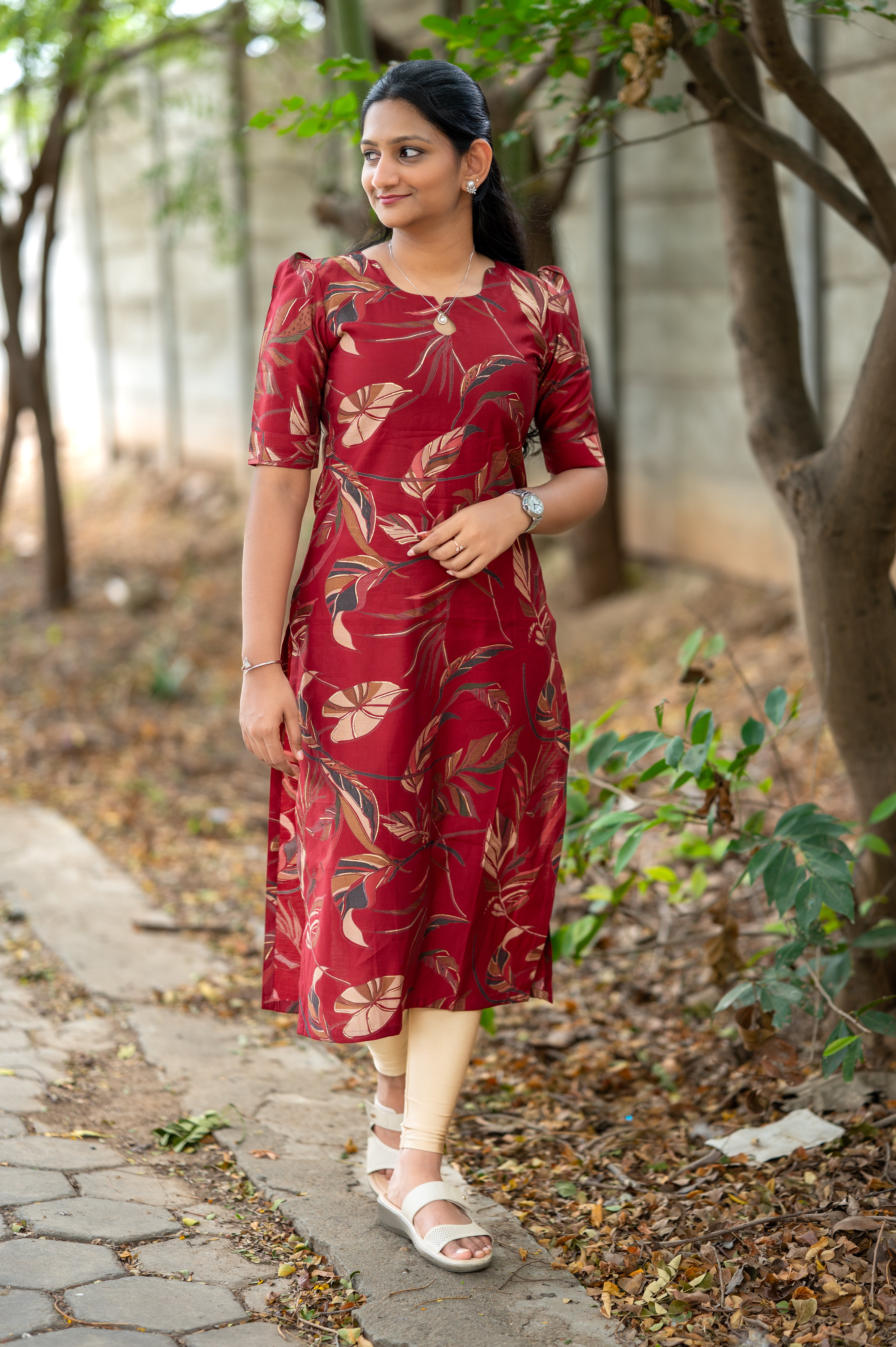 🌹 Roja"Maroon Leaf Kurti"