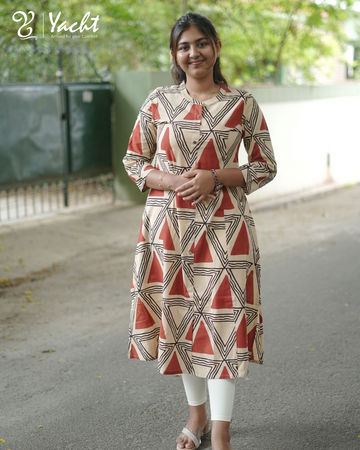 ✨ Terracotta Geometry Aline Kurti