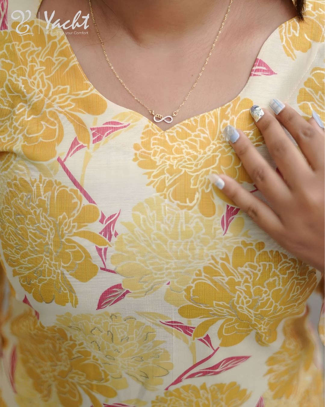 ✨ Golden Bloom Elegance Kurti ✨