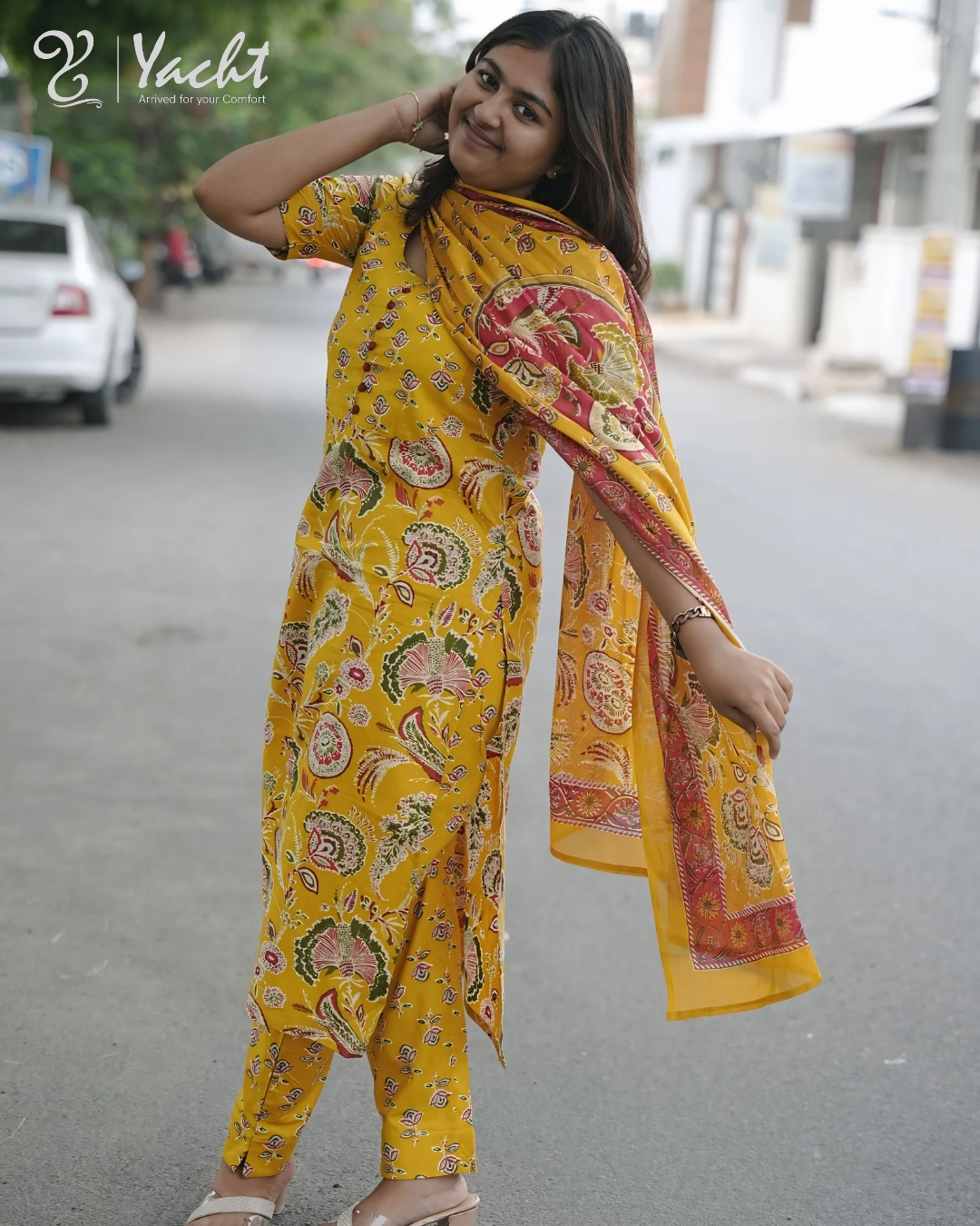 ✨ Sunlit Paisley Elegance Kurti Set