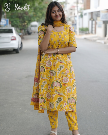 ✨ Sunlit Paisley Elegance Kurti Set