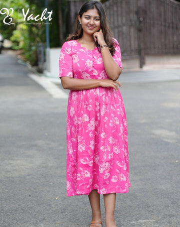 🎀 Pink Petal Charm Maxi
