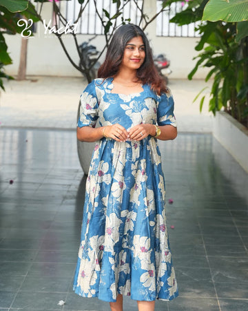 💙Midnight Bloom Flared Maxi