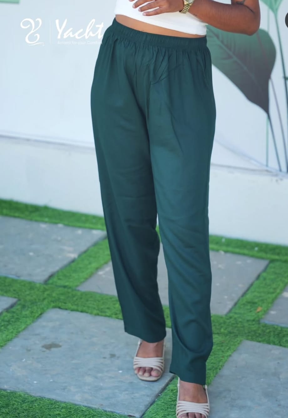 💚Bottle Green Straight Pants